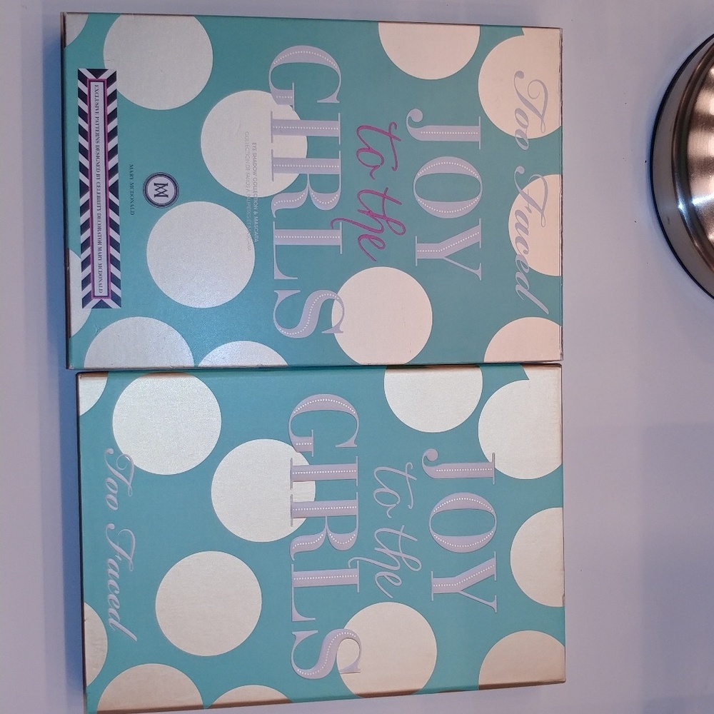 Limited Edition Too Faced Joy to the Girls Palette